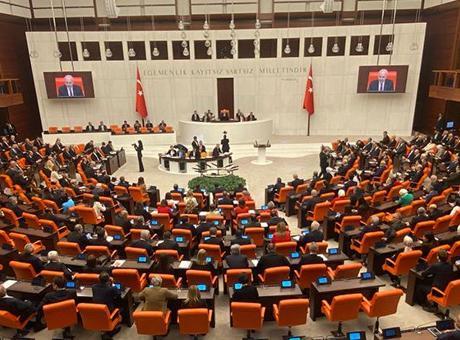 En düşük emekli maaşı zammı için gözler Meclis'te! Milyonlar bu haftayı bekliyor