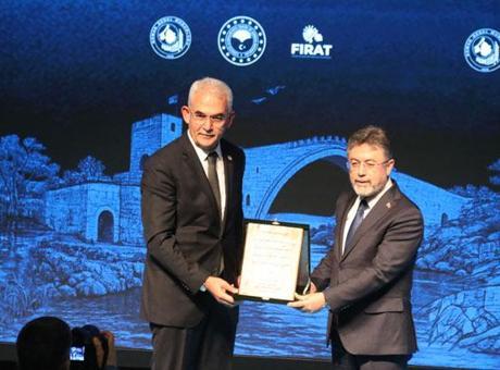 Bakan Yumaklı: Fırat Havzası Rehabilitasyon Projesi 6 ilde 2031 yılına kadar sürecek