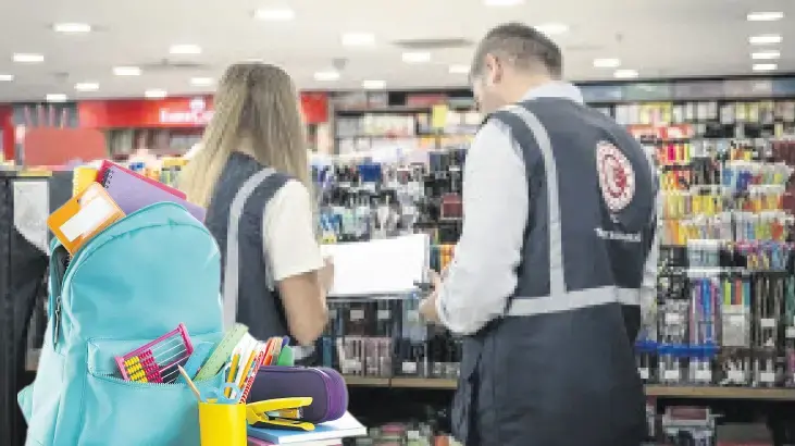 Kırtasiye sezonu açıldı; çanta bu yıl 2.