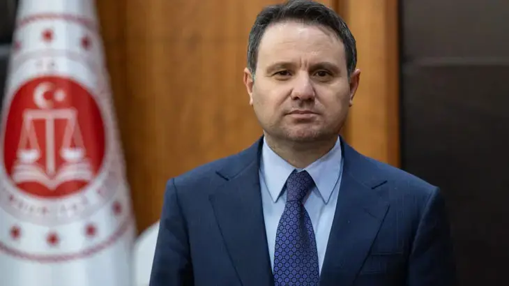 Bakan Gürlek duyurdu! 4 suç örgütüne darbe: 818 şüphelinin mal varlıklarıne el konuldu